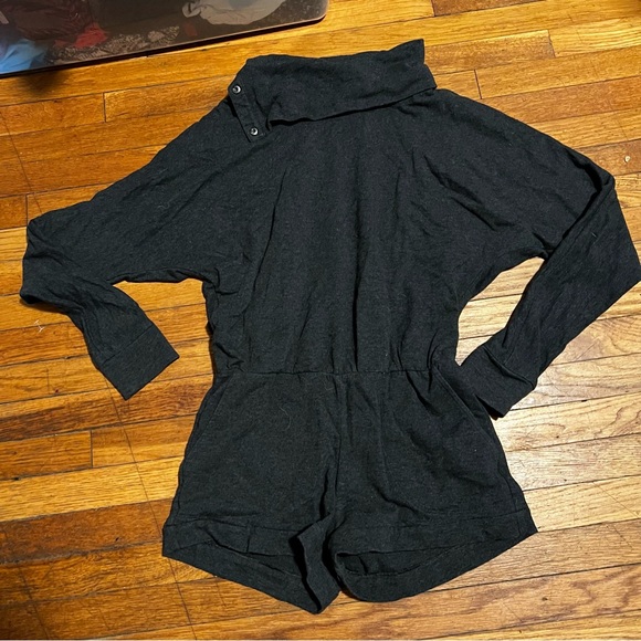 Gray Long Sleeve Romper - Picture 11 of 14